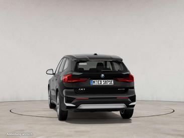 BMW IX1 XDrive30 — photo 10