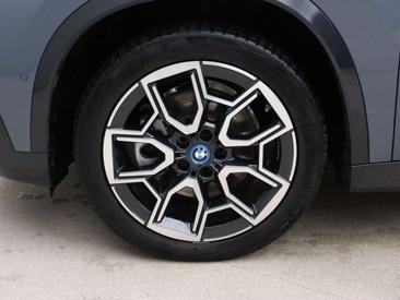 BMW IX1 XDrive30 — photo 8