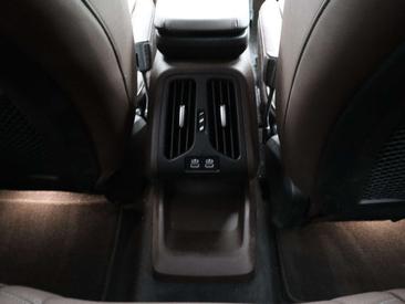 BMW IX1 XDrive30 — photo 23