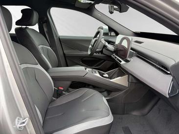 BMW iX3 40 — photo 7