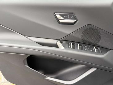 BMW iX3 40 — photo 17