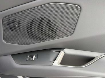 BMW iX3 40 — photo 30