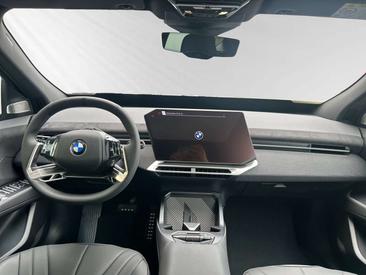 BMW iX3 40 — photo 9