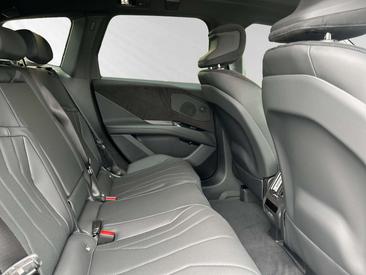 BMW iX3 40 — photo 13
