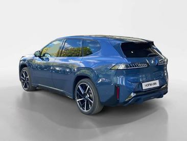 BMW iX3 50 XDrive — photo 4