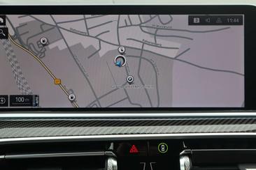 BMW X5 XDrive45e — photo 9