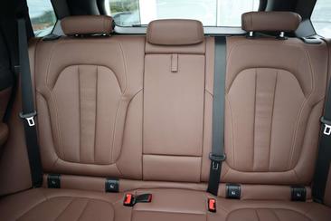 BMW X5 XDrive45e — photo 14