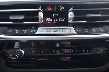 BMW X4 XDrive20d — photo 9