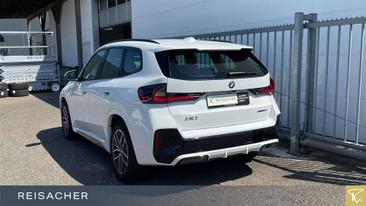BMW IX1 EDrive20 — photo 2