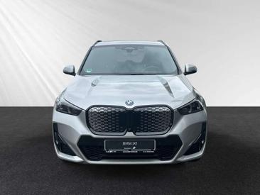 BMW IX1 EDrive20 — photo 5