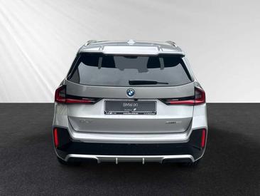 BMW IX1 EDrive20 — photo 6