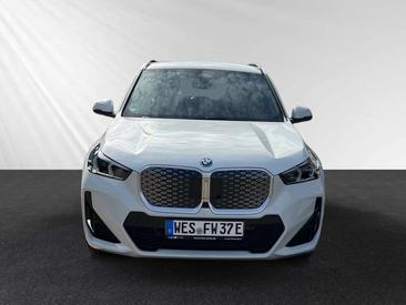 BMW IX1 EDrive20 — photo 5
