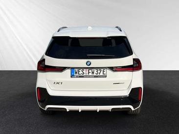 BMW IX1 EDrive20 — photo 6