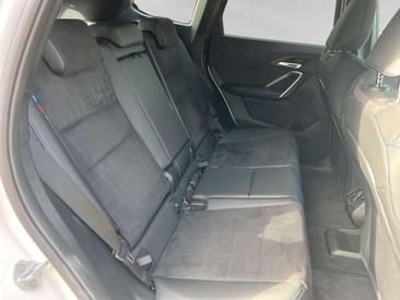 BMW IX1 EDrive20 — photo 13