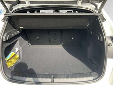 BMW IX1 EDrive20 — photo 14