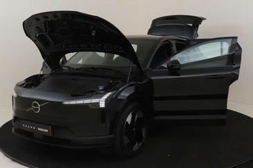 Volvo EX30 Single Motor Extended Range — photo 15