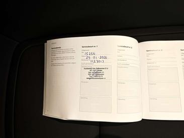 Volvo EX30 Single Motor Extended Range — photo 28
