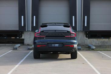 Volvo EC40 Coupé SUV Single Motor Extended Range — photo 4