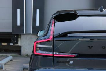 Volvo EC40 Coupé SUV Single Motor Extended Range — photo 5