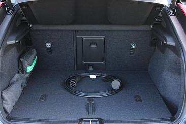 Volvo EC40 Coupé SUV Single Motor Extended Range — photo 8