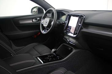 Volvo EC40 Coupé SUV Single Motor Extended Range — photo 12