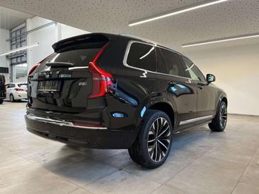 Volvo XC90 B5 AWD — photo 2