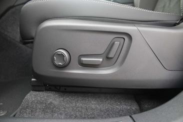 Volvo EC40 Coupé SUV Single Motor Extended Range — photo 17