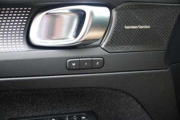 Volvo EC40 Coupé SUV Single Motor Extended Range — photo 19