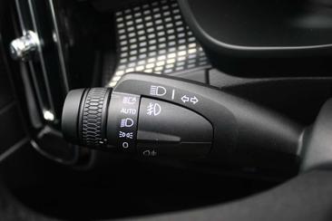 Volvo EC40 Coupé SUV Single Motor Extended Range — photo 20