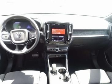 Volvo EX40 Single Motor Extended Range — photo 10