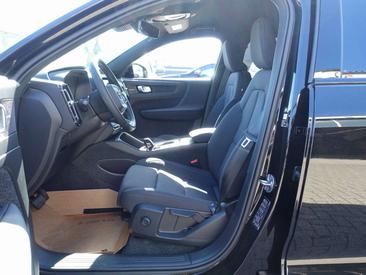 Volvo EX40 Single Motor Extended Range — photo 8