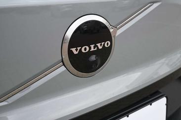 Volvo EX30 Single Motor Extended Range — photo 10