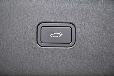 Volvo EX30 Single Motor Extended Range — photo 19