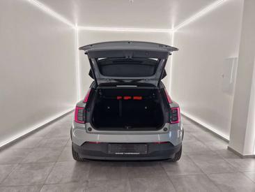 Volvo EX30 — photo 4