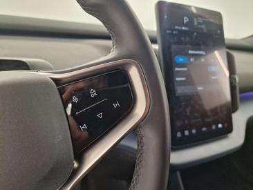 Volvo EX30 — photo 12