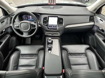 Volvo XC90 T8 Recharge AWD — photo 10