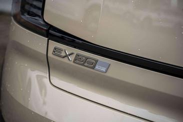 Volvo EX30 — photo 4