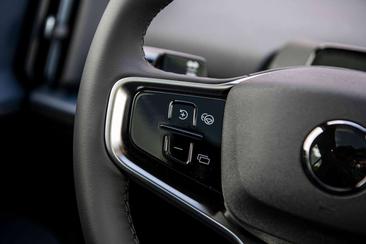 Volvo EX30 — photo 9