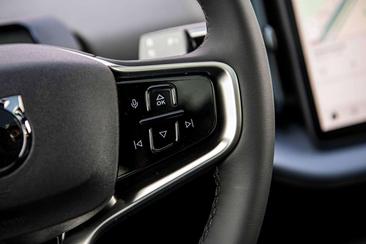 Volvo EX30 — photo 11