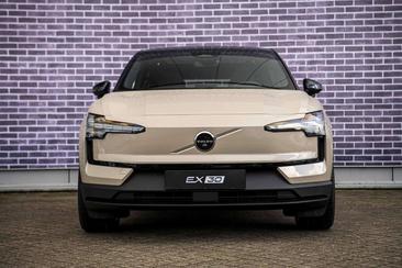 Volvo EX30 — photo 18