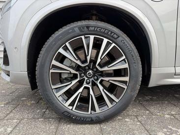 Volvo XC90 T8 Recharge AWD — photo 3