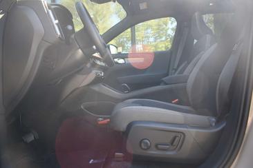 Volvo EX40 Single Motor Extended Range — photo 15
