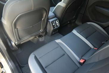 Volvo EX40 Single Motor Extended Range — photo 16