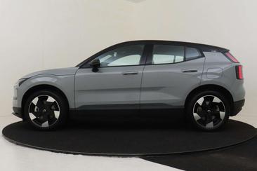 Volvo EX30 Single Motor Extended Range — photo 6