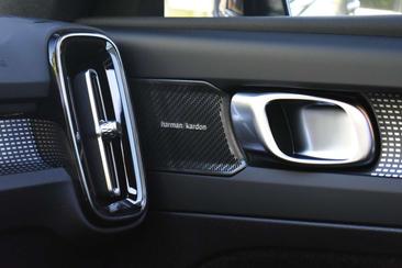 Volvo EX40 Single Motor Extended Range — photo 23