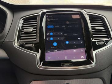 Volvo XC90 T8 Recharge AWD — photo 26
