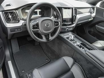 Volvo XC60 T8 AWD — photo 10