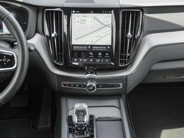 Volvo XC60 T8 AWD — photo 13