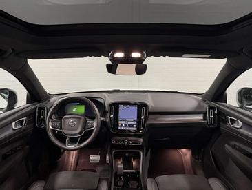 Volvo XC40 AWD — photo 3