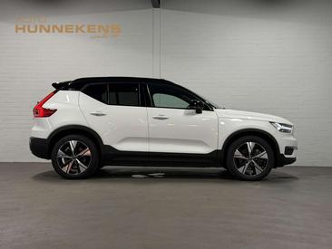 Volvo XC40 AWD — photo 8